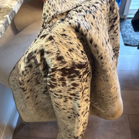 Cow Hide Jacket - Picture 3 of 3